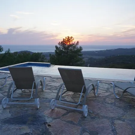 Vedamari Infinity Pool And Stunning View *