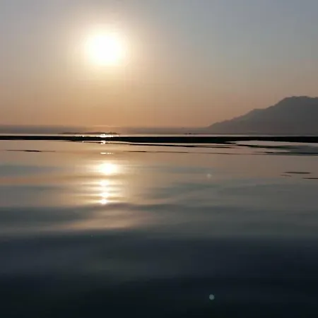 Villa Vedamari Infinity Pool And Stunning View *